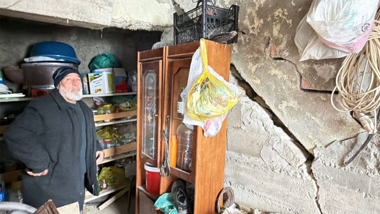 Bartın’da heyelan; 16 evin duvarlarında çatlaklar oluştu