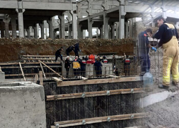 Bursa'da beton dökümü sırasında çökme meydana geldi; 1 ölü