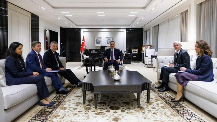 Bakan Fidan, UNRWA Genel Komiseri Lazzarini’yi kabul etti