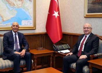 Bakan Yaşar Güler ABD Büyükelçisi Barrack'ı kabul etti