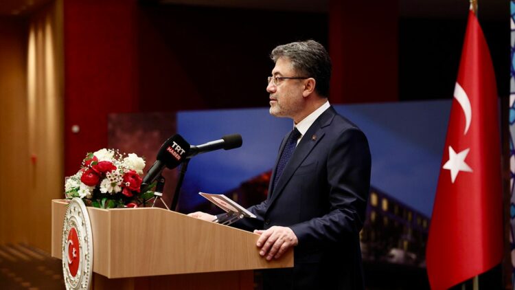 Bakan Yumaklı Almanya'da