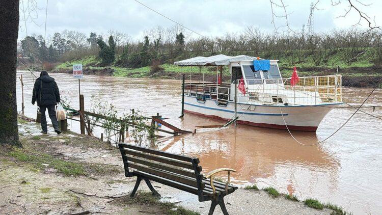 Bartın Irmağı'nın su seviyesi yükseldi