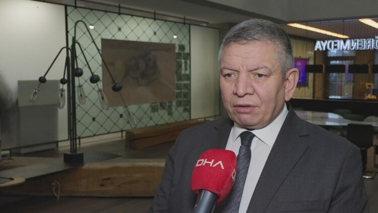 Batı, dijital medya üzerinden operasyonlar yürüttü