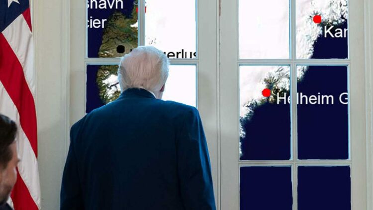 Beyaz Saray, Trump'ın Grönland haritası önünde fotoğrafını paylaştı