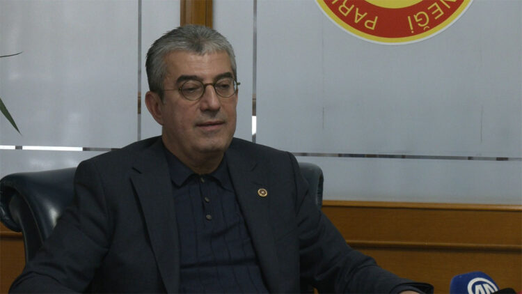 Gazetecilerin bağımsız çalışmalarına yönelik zemin hazırlamak gerekiyor