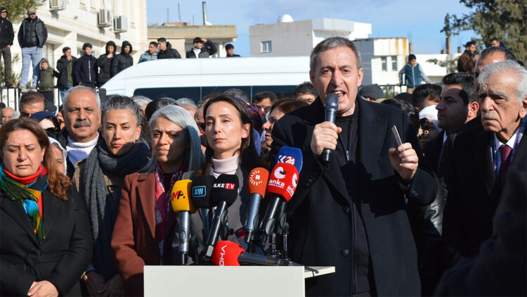 DEM Parti grup toplantısını Nusaybin'de yaptı