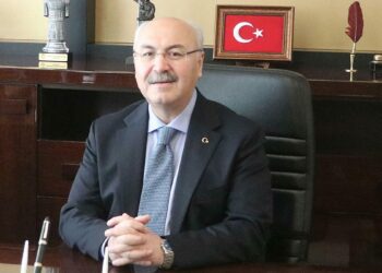 Denizli Valisi Yavuz Selim Köşger, görevine başladı