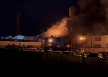Düzce'de strafor fabrikasında yangın