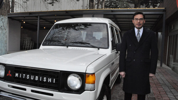 'Efsane Vali'nin restore edilen makam aracını, oğlu kullanacak