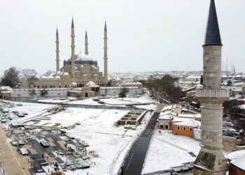 Edirne beyaza büründü
