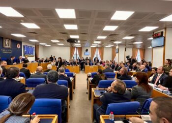 En düşük emekli aylığı teklifi TBMM Plan ve Bütçe Komisyonu'nda