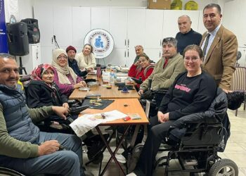 Engelli bireyler takı kursu ile hem sosyalleşiyor hem de gelir elde ediyor