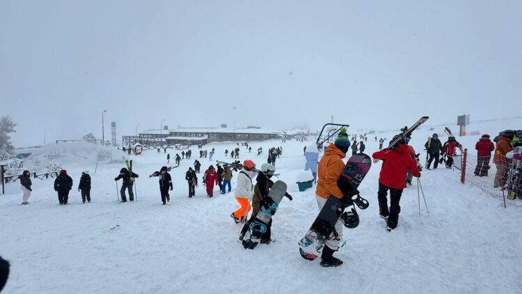 Erciyes Dağı'nda kar kalınlığı 180 santimetreye ulaştı