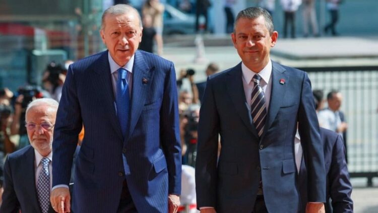 Erdoğan'dan Özgür Özel'e 500 bin TL'lik tazminat davası