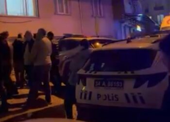 Evde tartıştığı oğlunu öldürüp intihar etti; cesetleri yeğeni buldu
