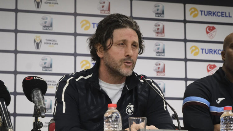 Kiminle oynarsak oynayalım kazanmak istiyoruz