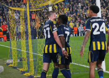 Fenerbahçe lig aşamasını ilk 24 sırada bitirmeyi garantiledi