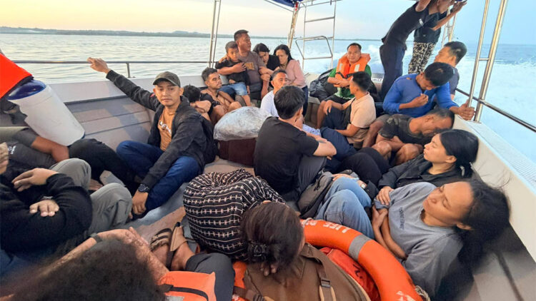 Filipinler'de batan feribotta 29 kişi hayatını kaybetti