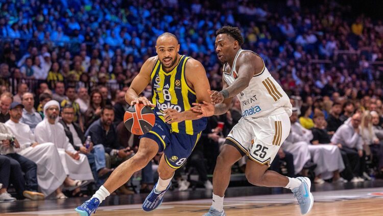Fenerbahçe Beko, Dubai Basketball'a 92-81 mağlup oldu