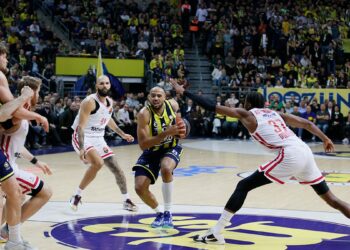 Fenerbahçe Beko, Olympiacos'u 88-80 mağlup etti