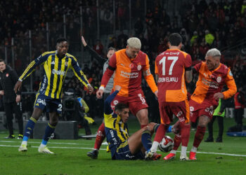 Galatasaray 11'inci kez sahadan mutsuz ayrıldı