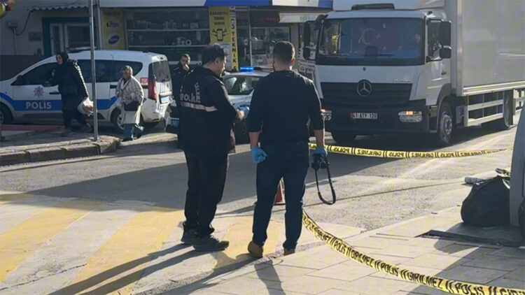 Gebze'de araç içerisinden silahla ateş açıldı 2 kişi yaralandı