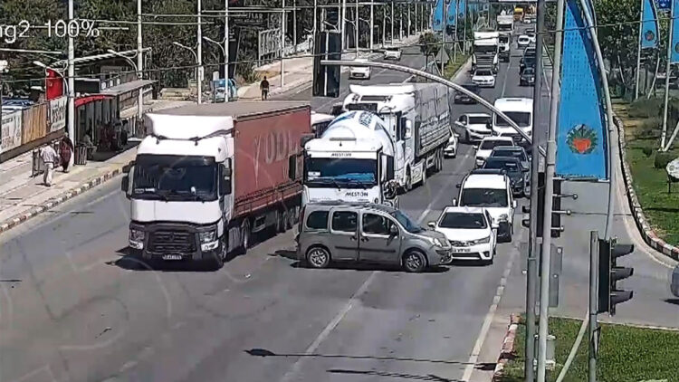 Geçen yıl saatte 77 trafik kazası meydana geldi