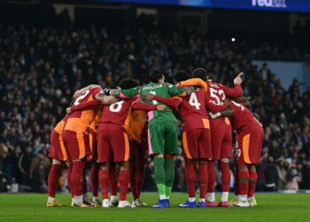 Galatasaray UEFA Şampiyonlar Ligi’nde play-off bileti aldı