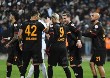 Galatasaray yoluna namağlup devam ediyor