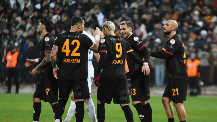 Galatasaray yoluna namağlup devam ediyor
