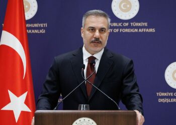 Gazze Barış Kurulu üyeleri ile geçiş sürecini yönetecek olan Gazze Yönetimi Ulusal Komitesi başkanı açıklandı. Dışişleri Bakanı Hakan Fidan kurulan Gazze Yürütme Kurulu'nda yer aldı.