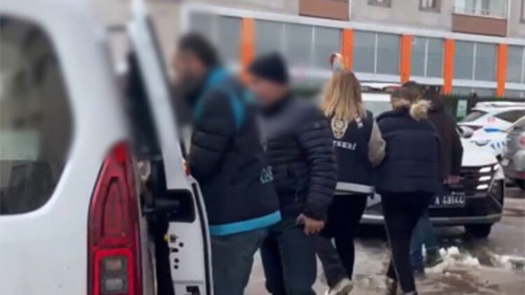 İş insanlarını kayda alıp şantaj yapan çeteye operasyon; 2 tutuklama