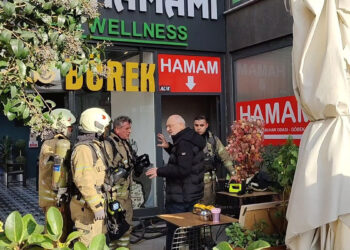Bayrampaşa Kaymakamlık binasında yangın