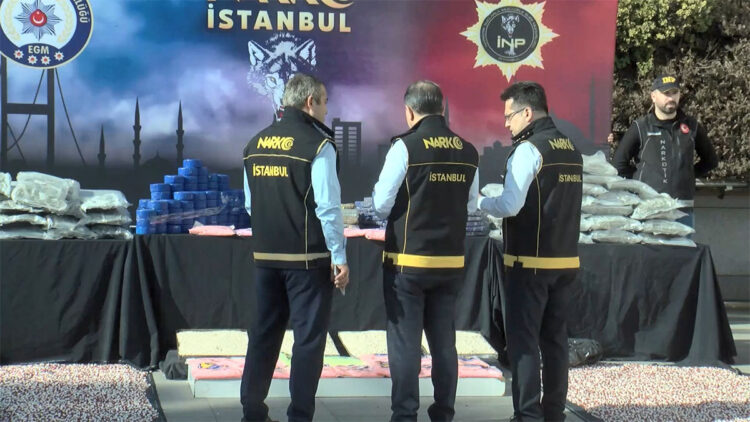 İstanbul'da 308 kilo 788 gram uyuşturucu madde ele geçirildi