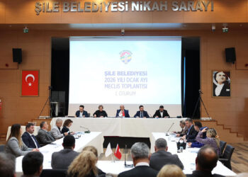Şile Belediyesi meclis toplantısında 'üyelere rüşvet verildi' iddiası