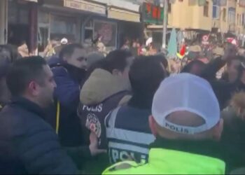 Iğdır'da izinsiz yürüyüşe polis müdahale etti: 48 gözaltı