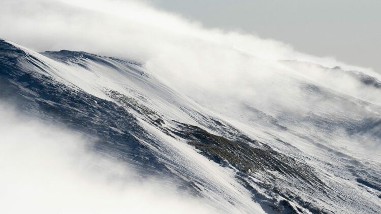 İran'da kaybolan dağcıların cansız bedenine ulaşıldı