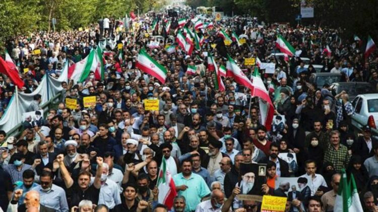 İran'daki protestolarca ölenlerin sayısı 3 bin 919'a yükseldi