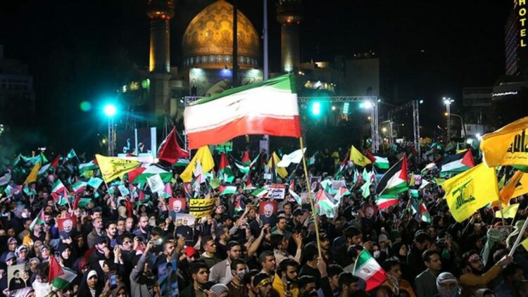 İran'daki protestolarda hayatını kaybedenlerin sayısı 3 bin 90'a yükseldi