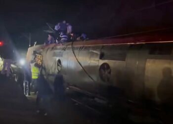 İspanya'da tren kazası: 21 ölü