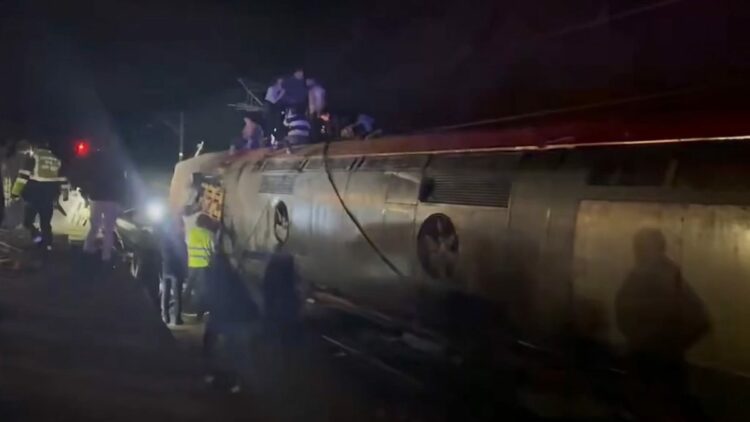 İspanya'da tren kazası: 21 ölü