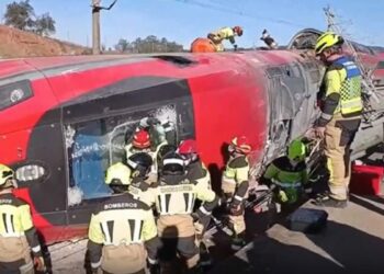 İspanya'daki tren kazasında hayatını kaybedenlerin sayısı 40'a yükseldi
