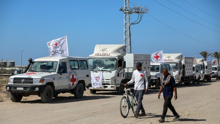 İsrail, Gazze'de alıkoyduğu 9 Filistinliyi daha serbest bıraktı