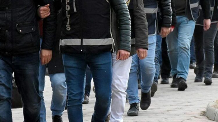 İstanbul'da DEAŞ operasyonu: 8 şüpheli yakalandı