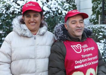 İstanbul'da büyük ikramiye isabet eden bilet gezici bayiden alınmış