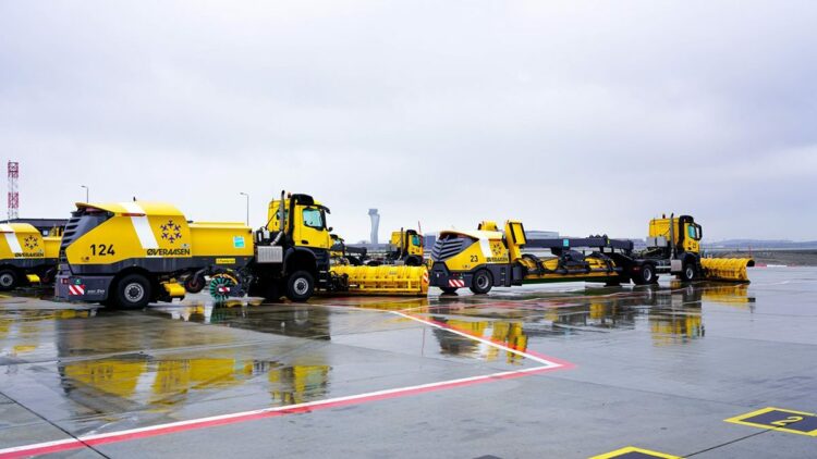 İstanbul'daki havalimanlarında planlanan seferlerde aksaklık yaşanmadı