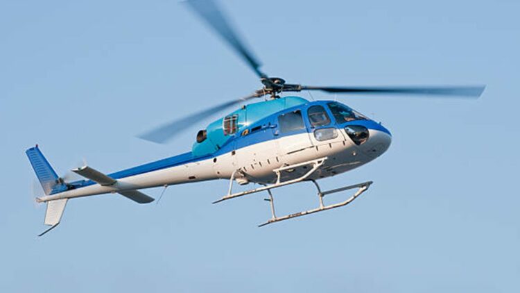 Japonya'da 3 kişiyi taşıyan helikopter kayboldu