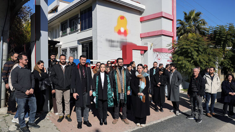 Karne için gittikleri anaokulunun iflas ettiğini öğrenen veliler mağdur oldu