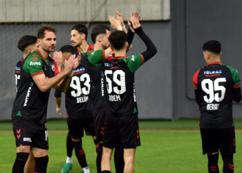 Karşıyaka yarın Kütahyaspor'u ağırlayacak