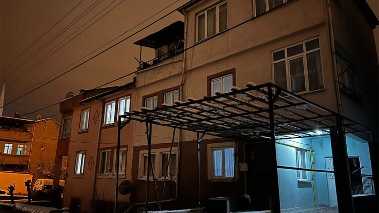 Engelli bebek yatağında ölü bulundu